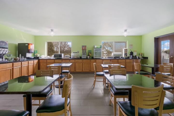 Quality Inn Edgerton - Lake Koshkonong