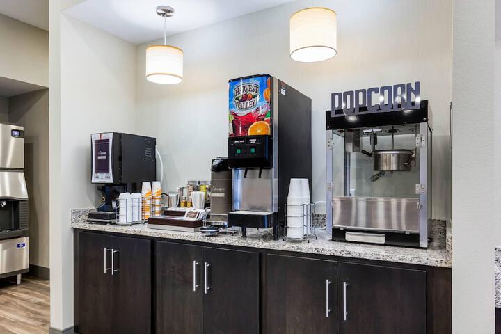 MainStay Suites Winfield - Teays Valley
