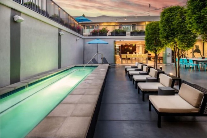 Pool 4 of 45