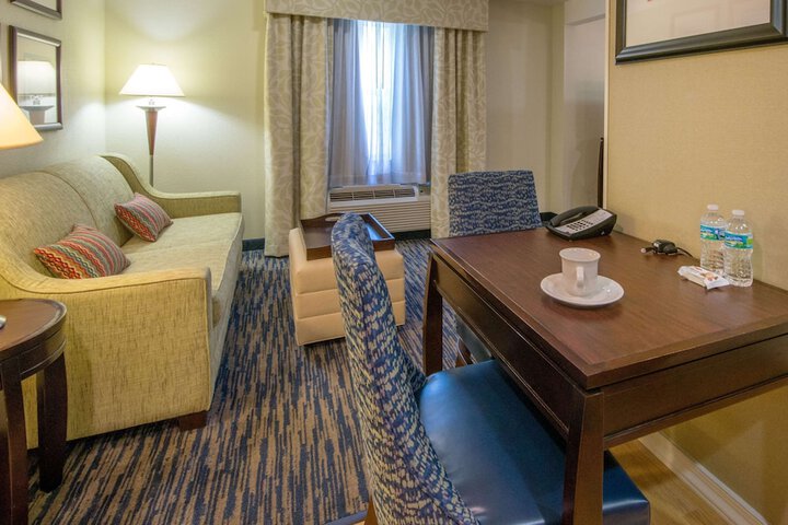 Room 17 of 46