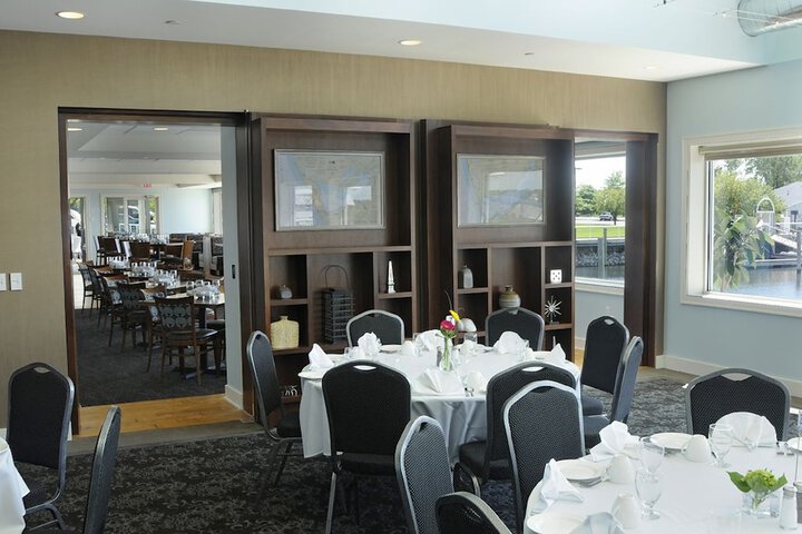 Dining 72 of 84