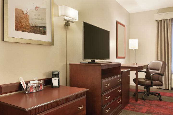 Room 21 of 37