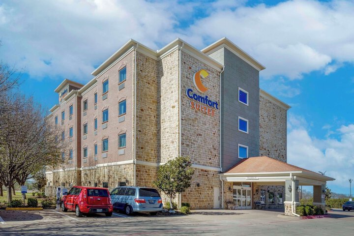 Comfort Suites Benbrook - Fort Worth Southwest