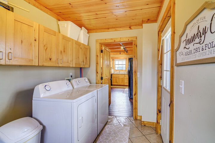 Modern Cabin w / Grill Near Golf & Bass Fishing!