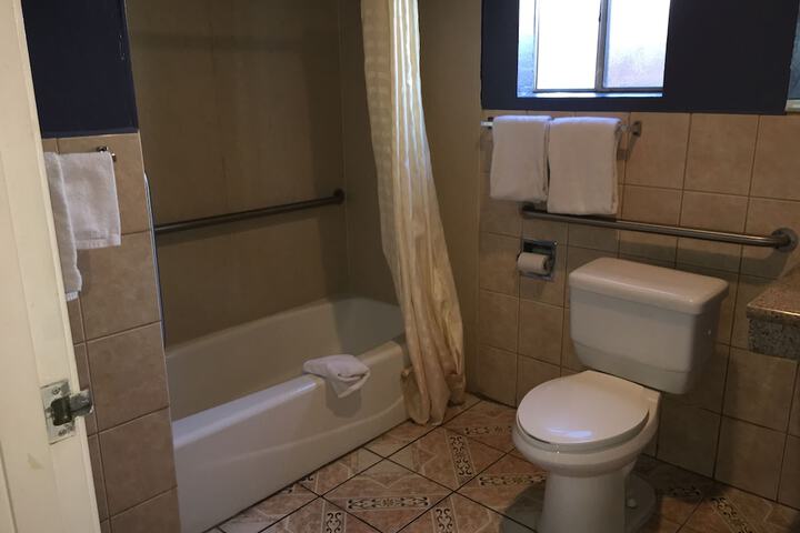 Room 18 of 32