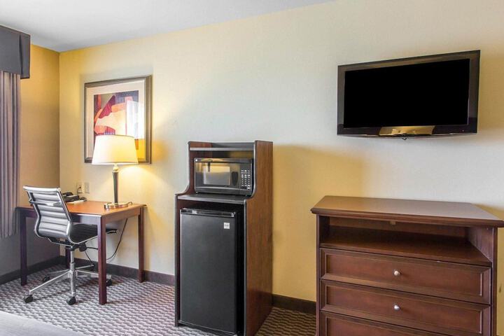 Room 16 of 39