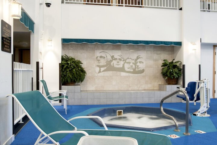 Ramada by Wyndham Keystone Near Mt. Rushmore