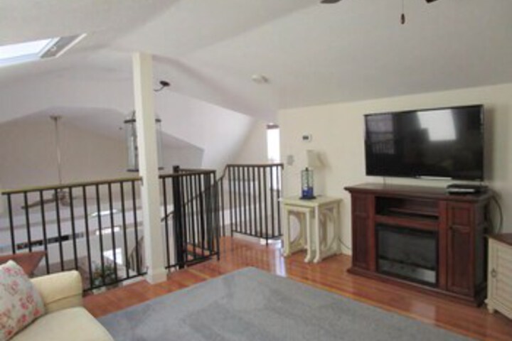403 Lower County Road