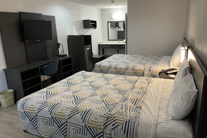 Room 10 of 34