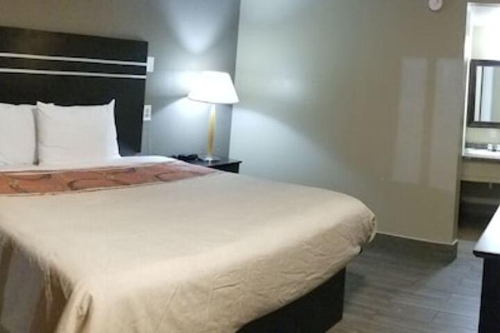 Room 12 of 36