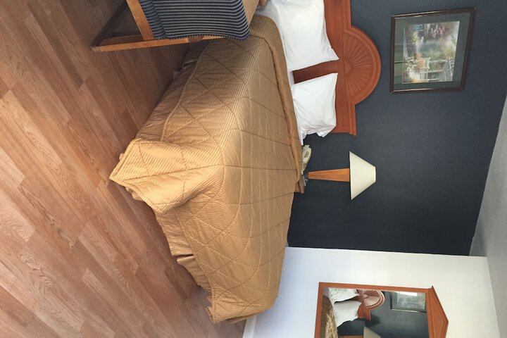 Room 21 of 30
