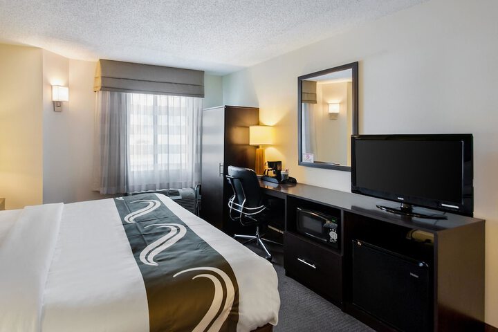Room 15 of 37