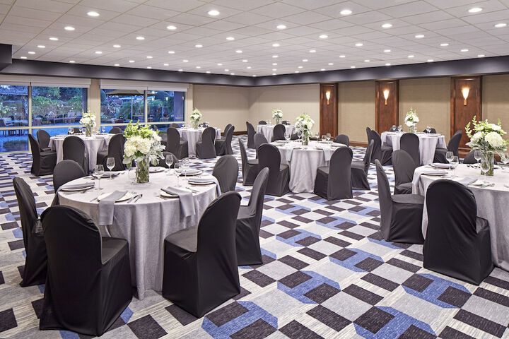 Ballroom/Hall 58 of 63