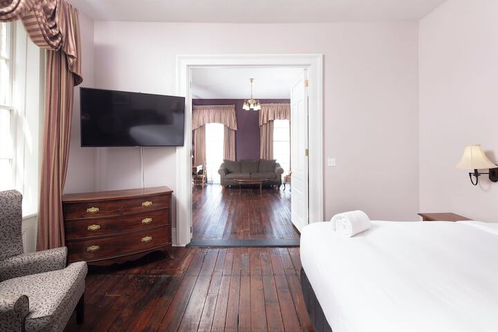 Room 14 of 38