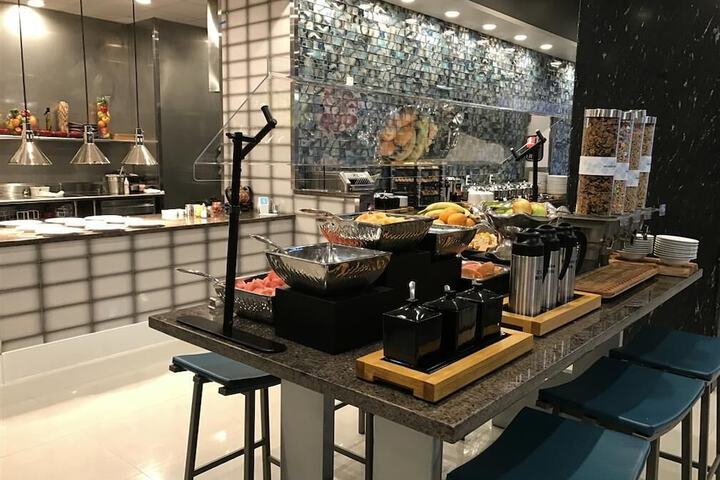 Breakfast/Coffee Service 39 of 41