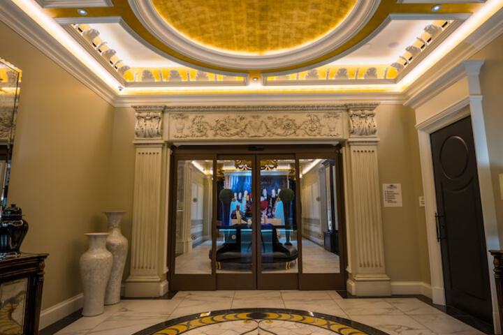 Hotel 5 of 108