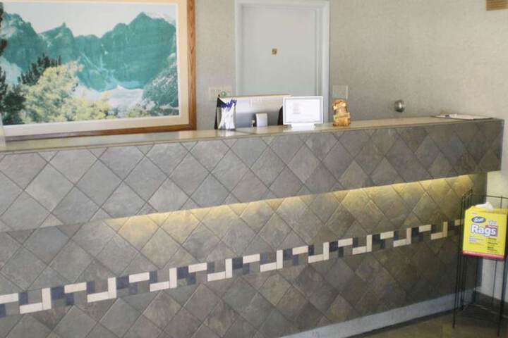 Hotel Interior 7 of 24