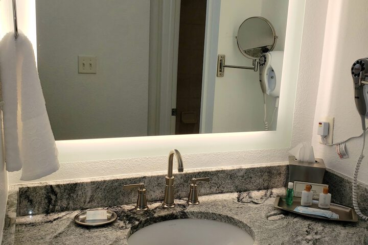 Room 50 of 138