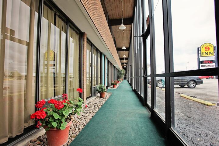Ballroom/Hall 42 of 46