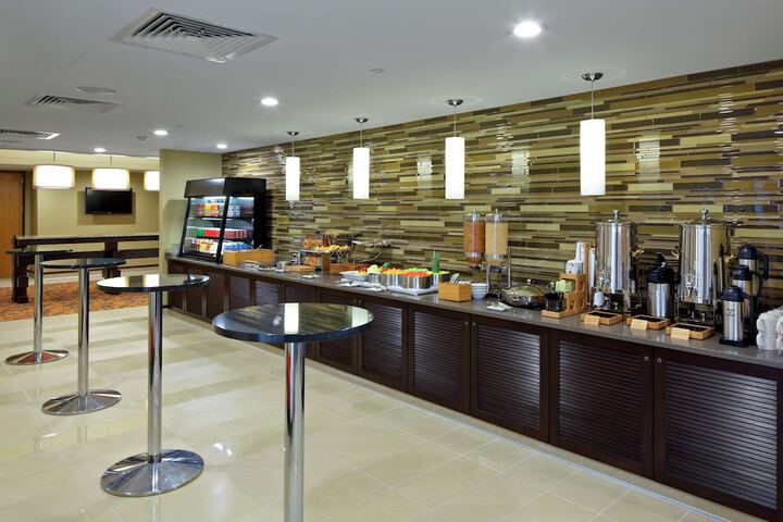 DoubleTree by Hilton Hotel St. Louis - Chesterfield