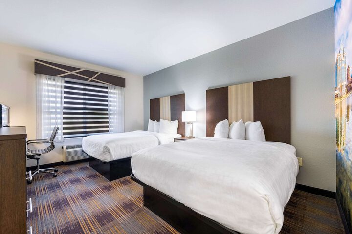 Clarion Pointe Madison Huntsville