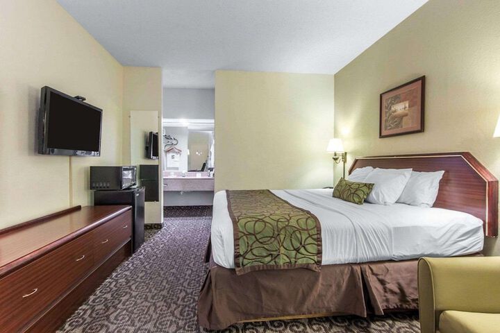 Room 30 of 52