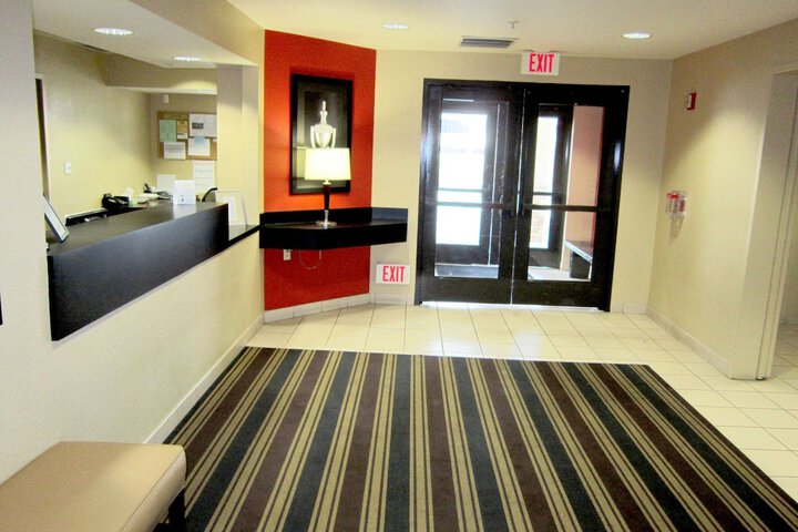 Studio 6 Suites Seattle Kent WA