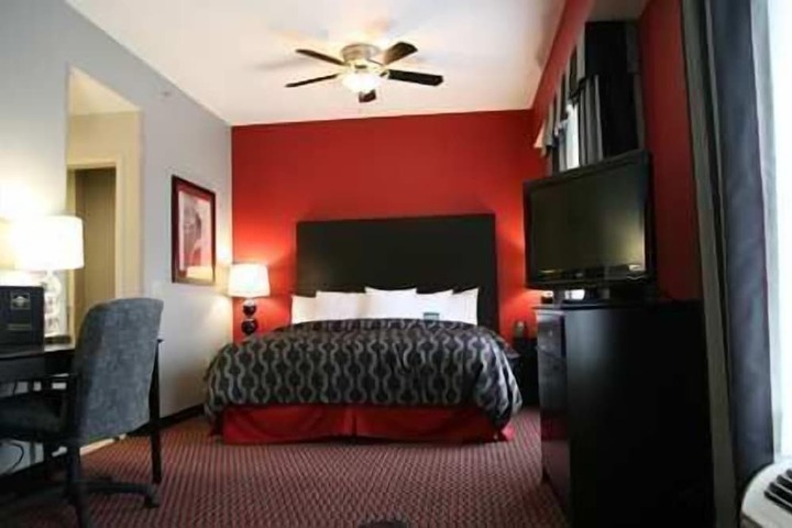 Room 26 of 42