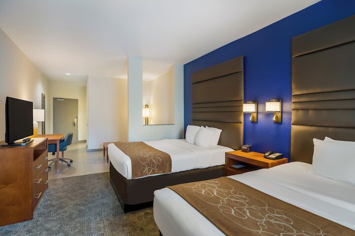 Room 28 of 39