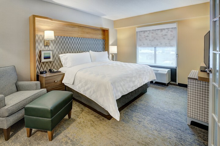 Room 9 of 55