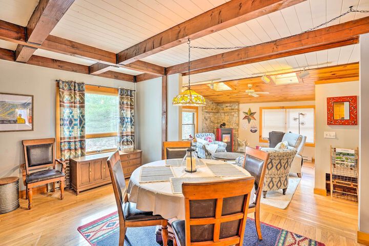 Berkshires Getaway 1 Mi Skiing & Hiking!