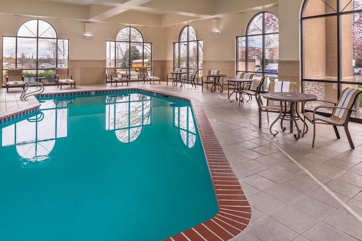 Pool 4 of 62