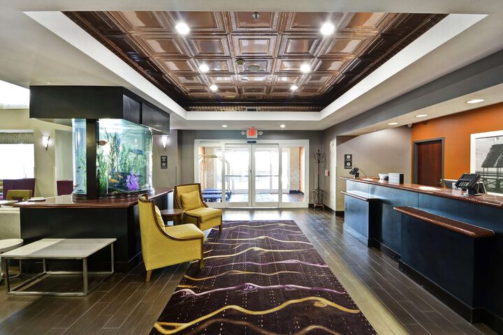 Hotel Interior 9 of 38