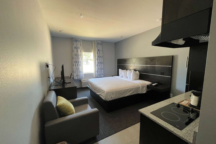 Room 38 of 59
