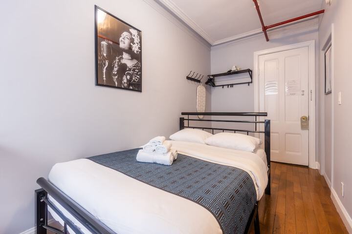 Room 34 of 67