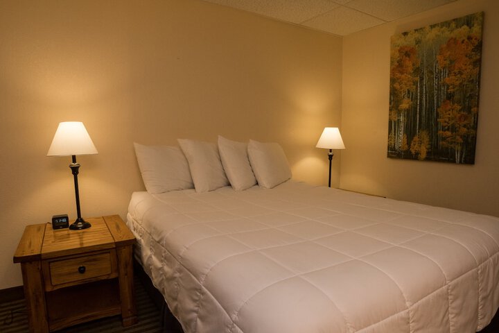 Silver Moon Inn