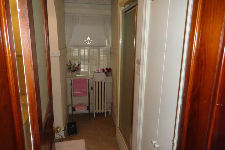 Room 15 of 31