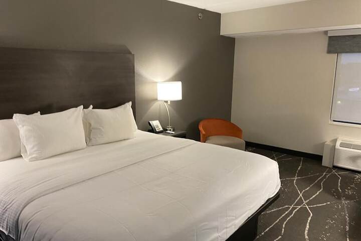 Room 28 of 31