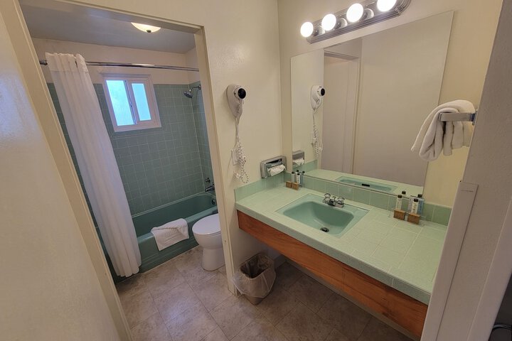 Room 8 of 47