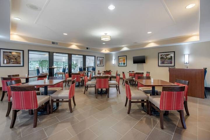 Comfort Suites Lafayette University Area