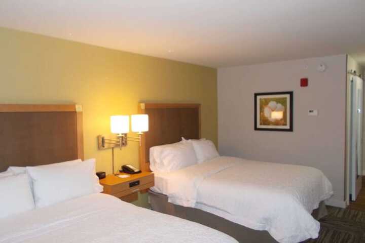 Room 22 of 38