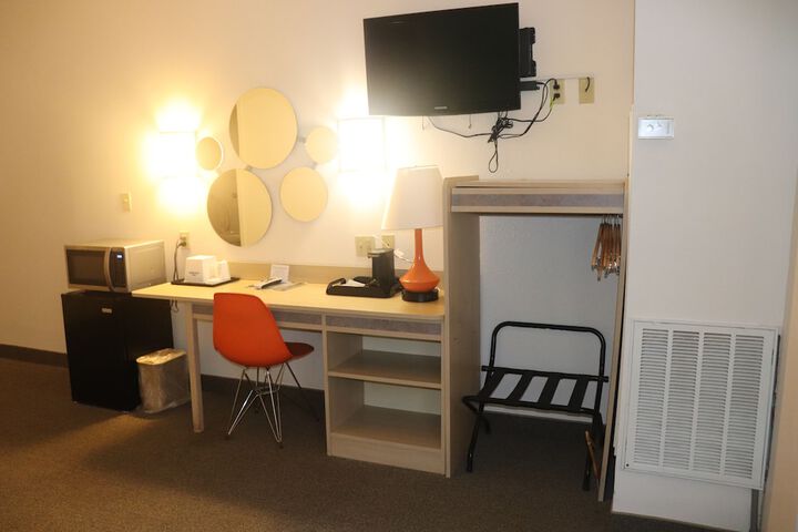 Room 14 of 31