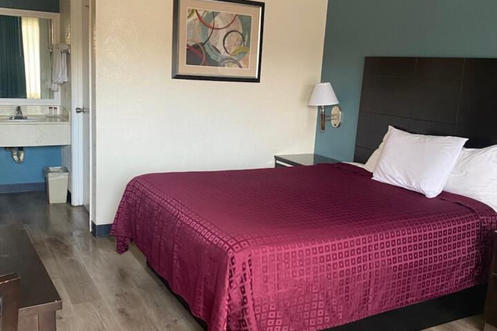 Room 28 of 57