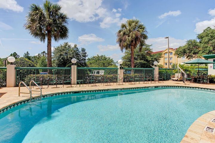 Pool 4 of 40