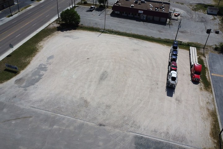 Property Grounds 36 of 36