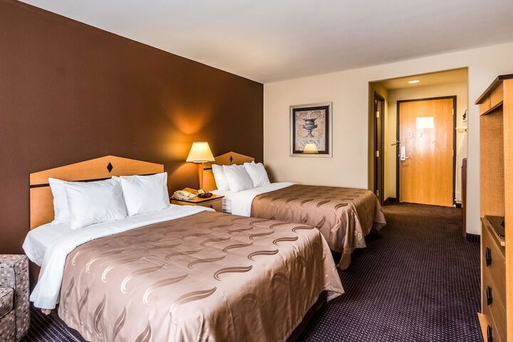 Room 17 of 25