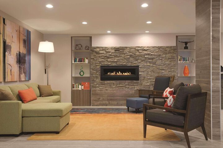 Country Inn & Suites by Radisson Shoreview-Mounds View, MN