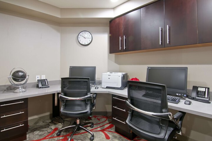 Business Center 48 of 48