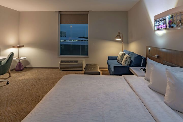 Room 35 of 56