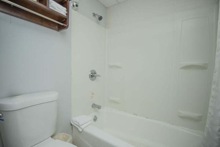 Room 116 of 345